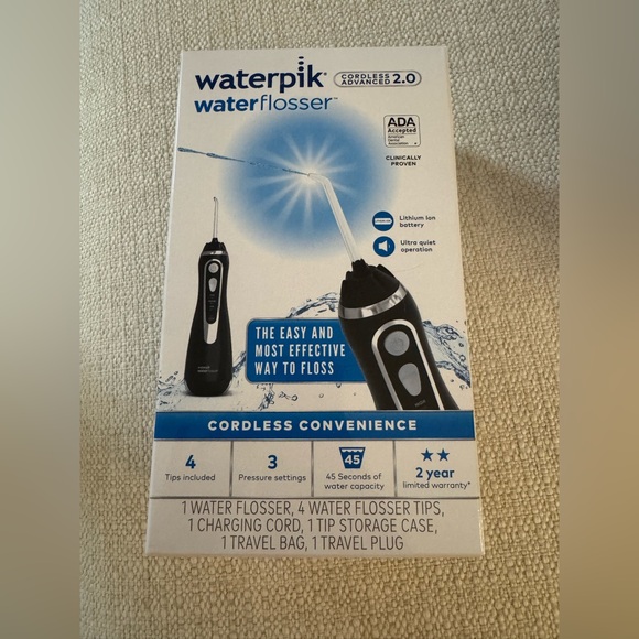 Waterpik water flosser cordless advanced 2.0 NWT - Picture 3 of 5